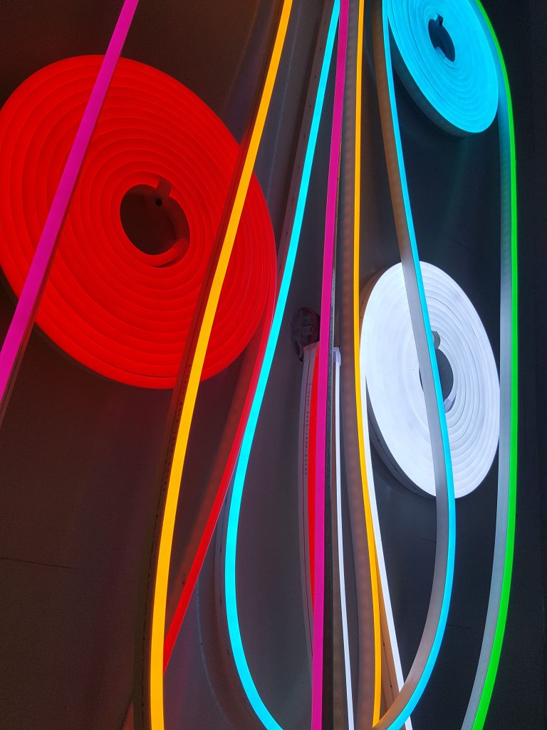Kento Blue red white neon