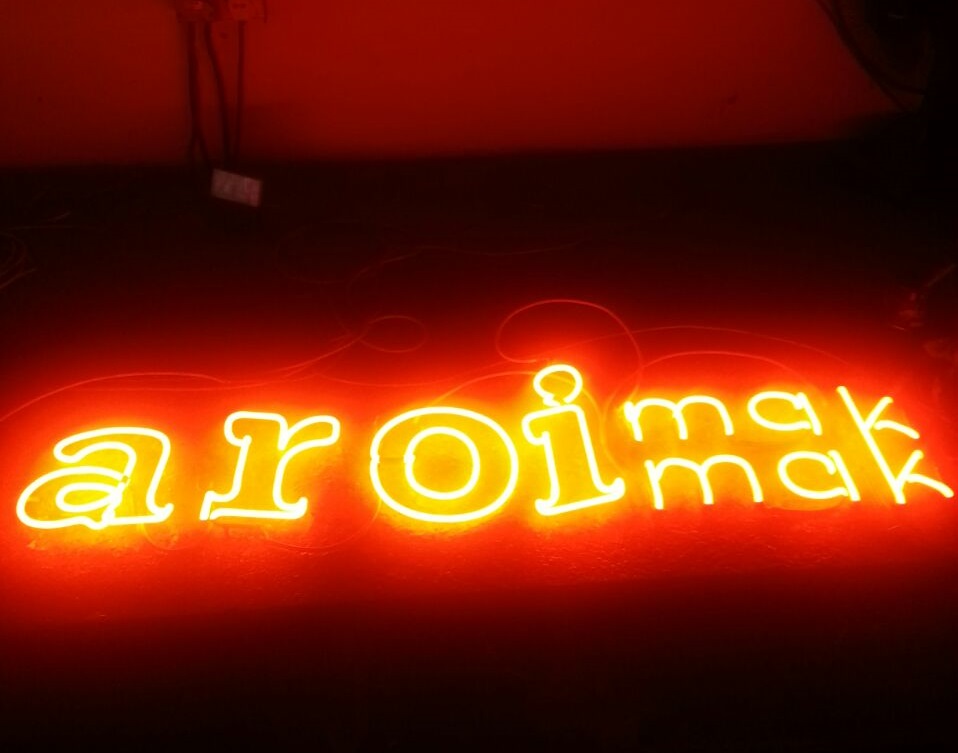 Testing of neon before installation